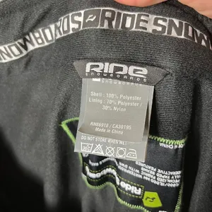 Ride Snowboards Women’s Ski‎ Snowboarding Pants Size Small thumbnail 12