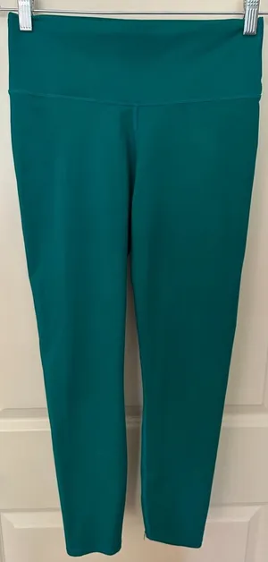 Fabletics Teal Cropped High Waist Athletic Leggins Women's Sz Medium thumbnail 1