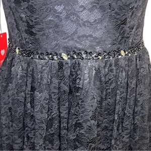 NWT JJs House Black Lace Floral Overlay V-Neck Sleeveless Beaded A-Line Dress 14 thumbnail 2