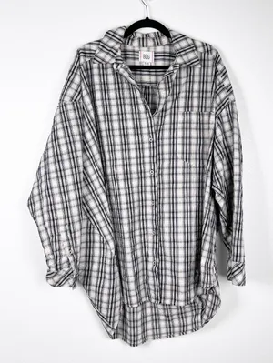 Urban Outfitter BDG Women's Oversized Plaid Button Up Sz XL thumbnail 1