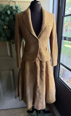 Vintage 60/70s Casual Corner tweed skirt blazer suit set, size medium thumbnail 1