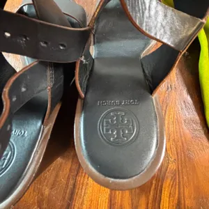 Tory Burch Black Leather Platform Wedge Sandals with Dust Bag Gold Buckle thumbnail 16