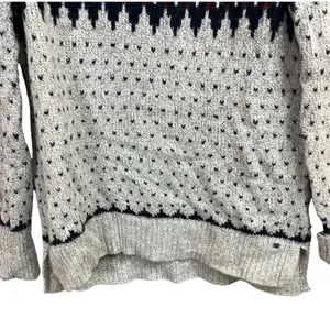 American Eagle Outfitters Holiday Heart Fair Isle Sweater Gray Wool Blend Small thumbnail 4