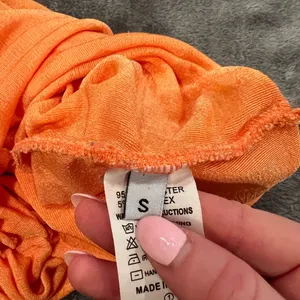 Princess Polly Vibrant Orange Women's Crop Top thumbnail 3