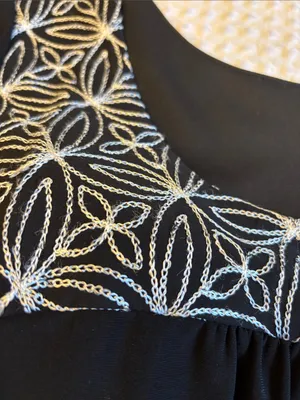 dressbarn 8 Black Scoop Neck White Floral Embroidered Mini Knee Length Dress LBD thumbnail 15