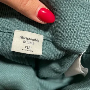 Abercrombie & Fitch Ribbed Crossover Waist Wide Leg Pant Teal- Size XS/S thumbnail 5