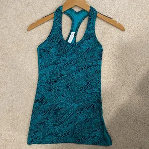 lululemon athletica “Cool Racerback II”, Size 2 thumbnail 5