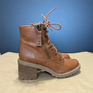 Zodiac Gaige Lace Up Lug Sole Combat Boots Cognac Brown Tan Womens 6 Booties thumbnail 4