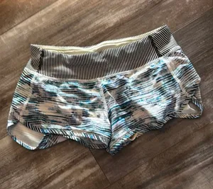 Lululemon Speed Up Shorts 2.5" thumbnail 1
