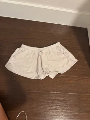 Brandy Melville shorts thumbnail 2