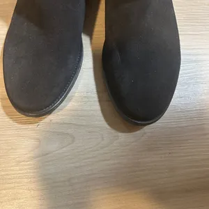 ORO Handmade in Spain‎ 6 Black Suede Leather Chelsea Ankle Boots thumbnail 4