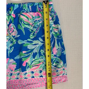 Lilly Pulitizer Katia Mid Rise Shirts Blue Fancy Fins size large‎ thumbnail 5
