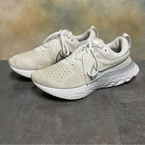 Nike React Infinity Run Flyknit 2 Women's White Sneakers Size 7.5 thumbnail 2