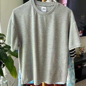 Zara top size medium thumbnail 1