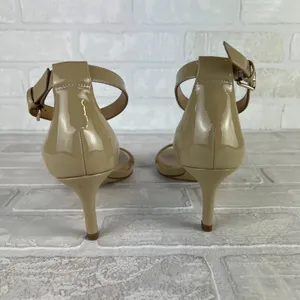 Talbots Heels Womens 8 Nude Patent‎ Leather Ankle Strap Kitten Open Toe Classic thumbnail 3