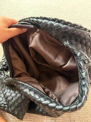 Luxury woven shoulder bag Black thumbnail 3