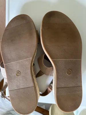 Universal Threads women’s sandals thumbnail 7