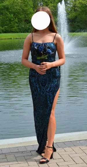 Windsor Prom Dress thumbnail 1
