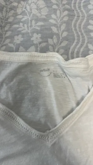 White  Cropped Tshirt thumbnail 2