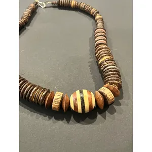 Vintage 80s Wooden Bead Necklace Costume Jewelry thumbnail 2