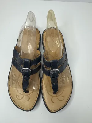Born Black Leather Comfort Slide On Thong Sandals Women's Size 8 thumbnail 2