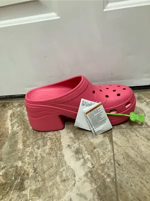 Pink Croc clogs NWT thumbnail 3