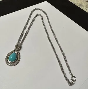 Women’s Signed Avon Turquoise Blue Colored Silver Tone Double Strand Necklace thumbnail 3