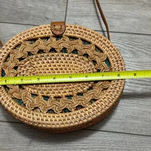 Woven Rattan Crossbody Bag Oval Basket Purse Leather Strap Boho Batik Lined thumbnail 3