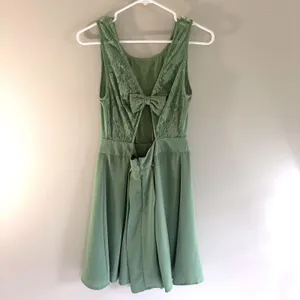 TCEC Sage‎ Green Lace Inset Bow Back Fit and Flare Pleated Mini Dress Medium thumbnail 4