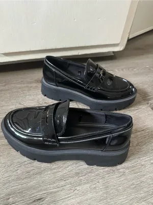 ZARA Women’s Black Patent Leather Chunky Loafers – Size US 9 / EU 40 thumbnail 10