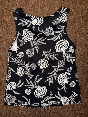 Lands' End Black and White Floral Sleeveless bathing suit Tank thumbnail 3