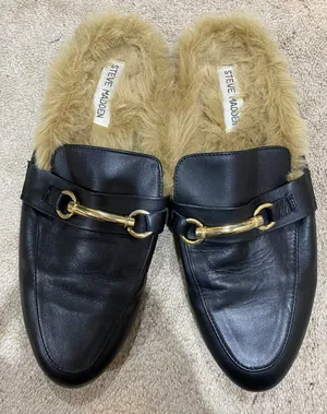 Slippers thumbnail 1