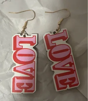 “Love” earrings Pink thumbnail 1