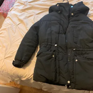Black Zara hooded puffer jacket Size XS thumbnail 8