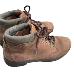 Vintage 90s Timberland Hiking Boots • Women's 6 • Brown Leather thumbnail 2