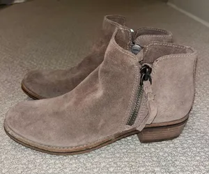 Tan Suede Short Boots thumbnail 1