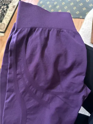 Halara OneForm Seamless Flow Mid Rise Tummy Control Butt Lifting 7/8 Leggings thumbnail 7
