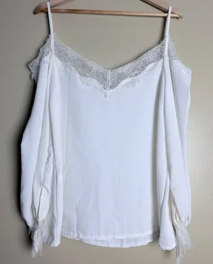Women's Cold Shoulder Blouse S White Lace Long Sleeve Fairy Romantic Party Night thumbnail 1