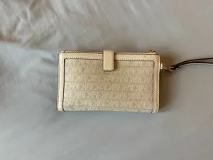 Michael Kors Wallet Wristlet thumbnail 3