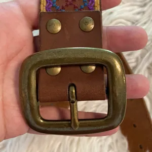Lucky Brand Brown and Purple Embroidered Belt size S (30) excellent condition thumbnail 2
