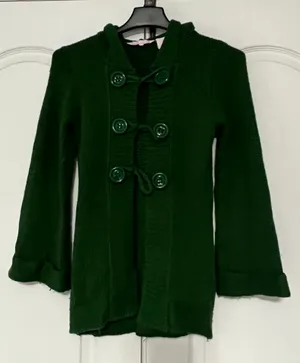 Green Sweater Size M thumbnail 1