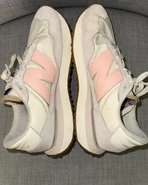 New balance womens 237 sneakers sea salt/pink haze size 9 thumbnail 4