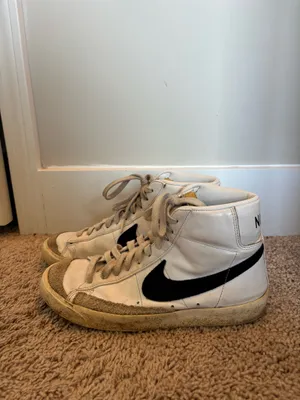 Nike Blazer Mid 77 Women’s 8.5 thumbnail 4