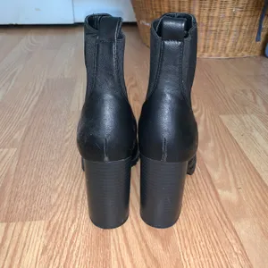 Forever 21 Faux Leather Ankle Boots thumbnail 7