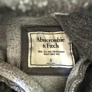 Abercrombie & Fitch Gray Cowl Neck Sweatshirt thumbnail 8