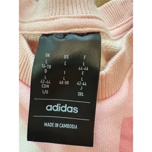 Adidas Womens Pink Camo Cropped Sweatshirt 3-Stripe Pullover Large DA28190 thumbnail 6