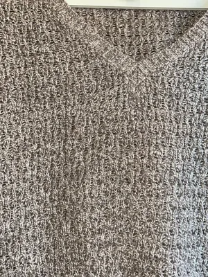 🌸American Eagle Outfitters Women's Cable Knit Sweater V-Neck Grey XSMALL thumbnail 5