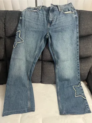 Arizona Jeans Women’s Blue Star Patch Relaxed Jeans thumbnail 1