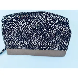 Juicy Couture‎ Metallic Novelty Clutch Wallet Purse Gold Black Cheetah Print thumbnail 3