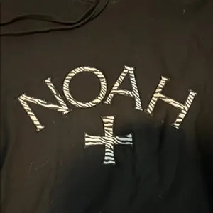 Noah Zebra core logo hoodie Black thumbnail 2